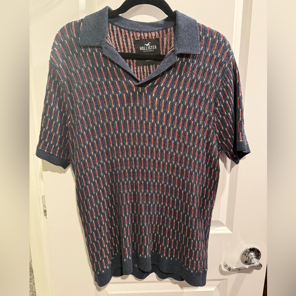 Hollister Navy and Red Striped knit Polo mens L